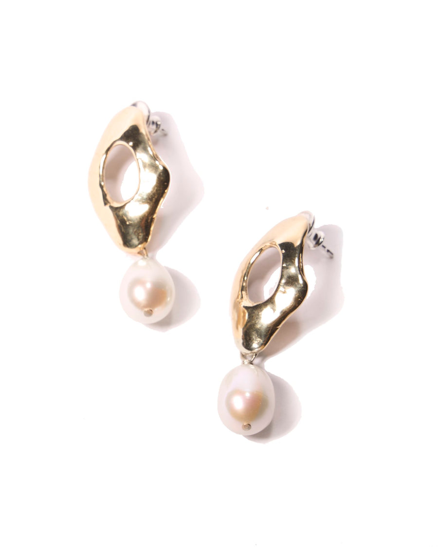 Odette Ren With Pearl Earrings