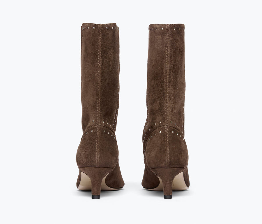 Freda Salvador Tricia Boot