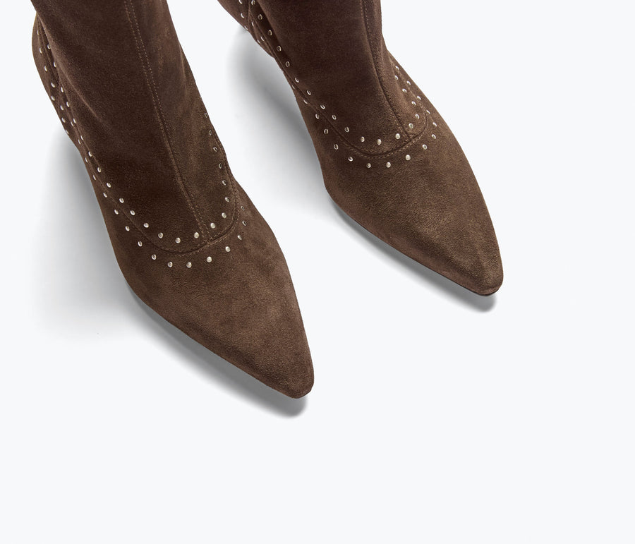 Freda Salvador Tricia Boot