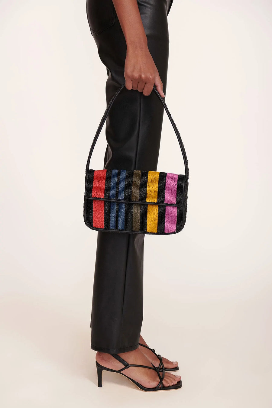 Buy Tommy Hilfiger Women Black Iconic Monogram Strap Tote Bag - NNNOW.com